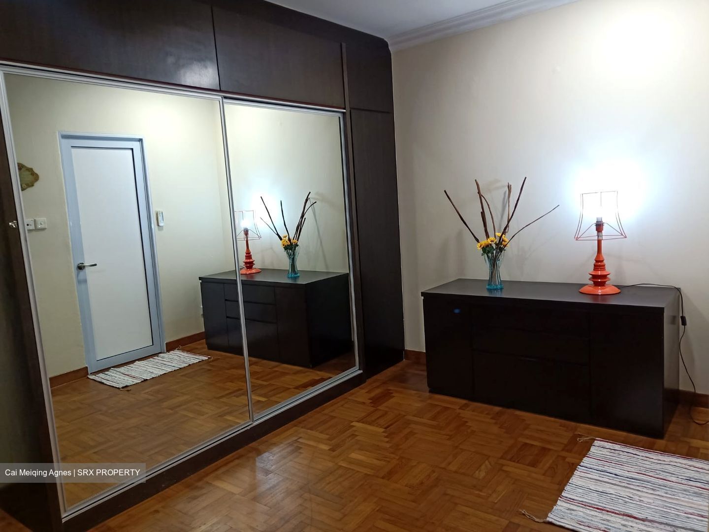 West Coast Road (D5), Terrace #405659501
